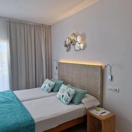 Apartamentos Costamar II Es Pujols Exterior photo